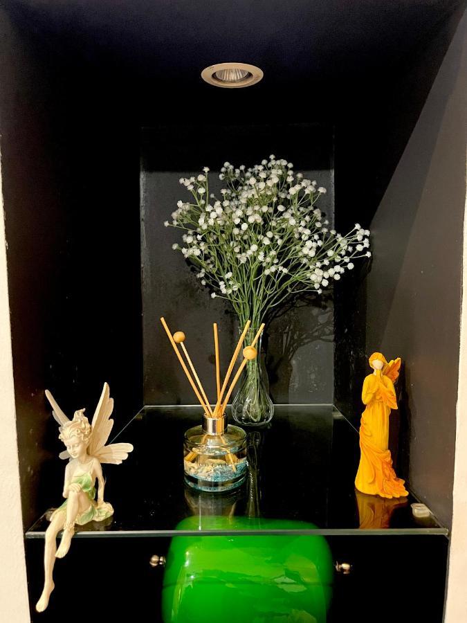 Ferienwohnung Dream Dwell Paris-Chic Flat In The Heart Of Marais Near Pompidou Centre Exterior foto