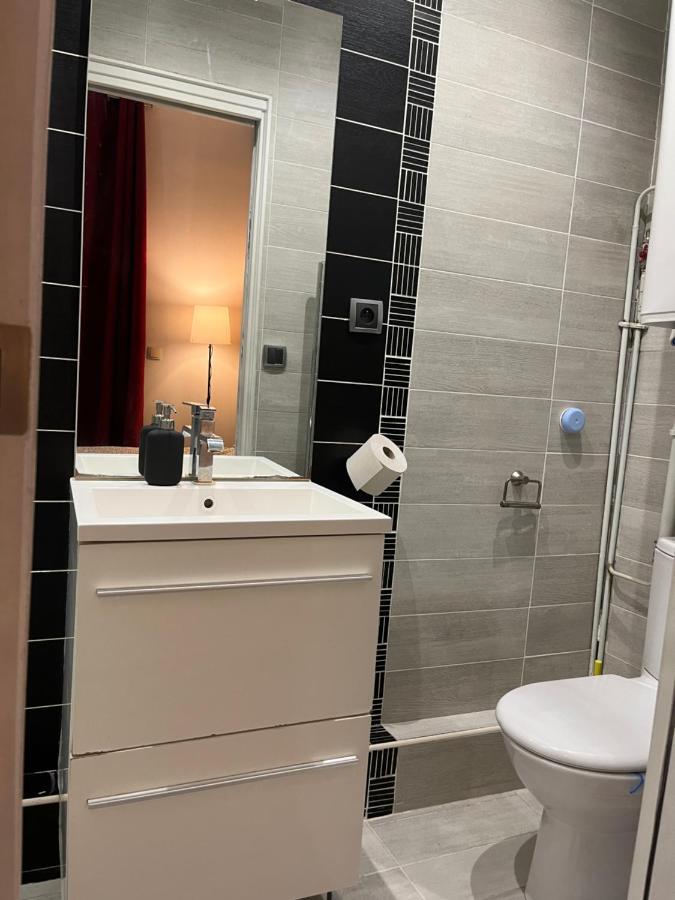 Ferienwohnung Dream Dwell Paris-Chic Flat In The Heart Of Marais Near Pompidou Centre Exterior foto